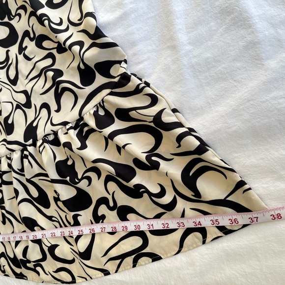 Cupshe Black & Cream Abstract Swirl Ruching Halter Maxi Dress Sz S Tiered Boho - Picture 11 of 16